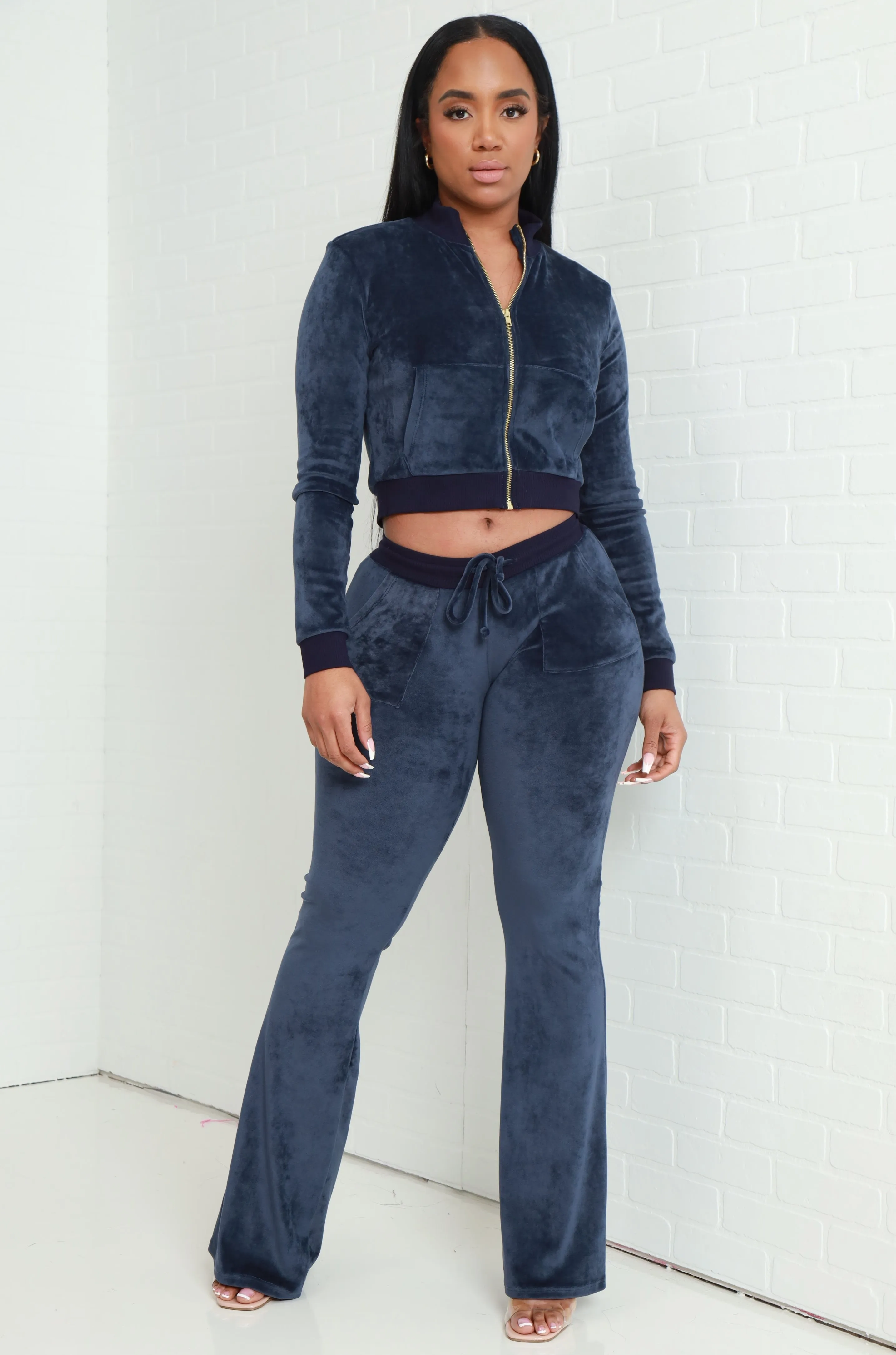 Catch An Opp Velvet Jogger Set - Navy