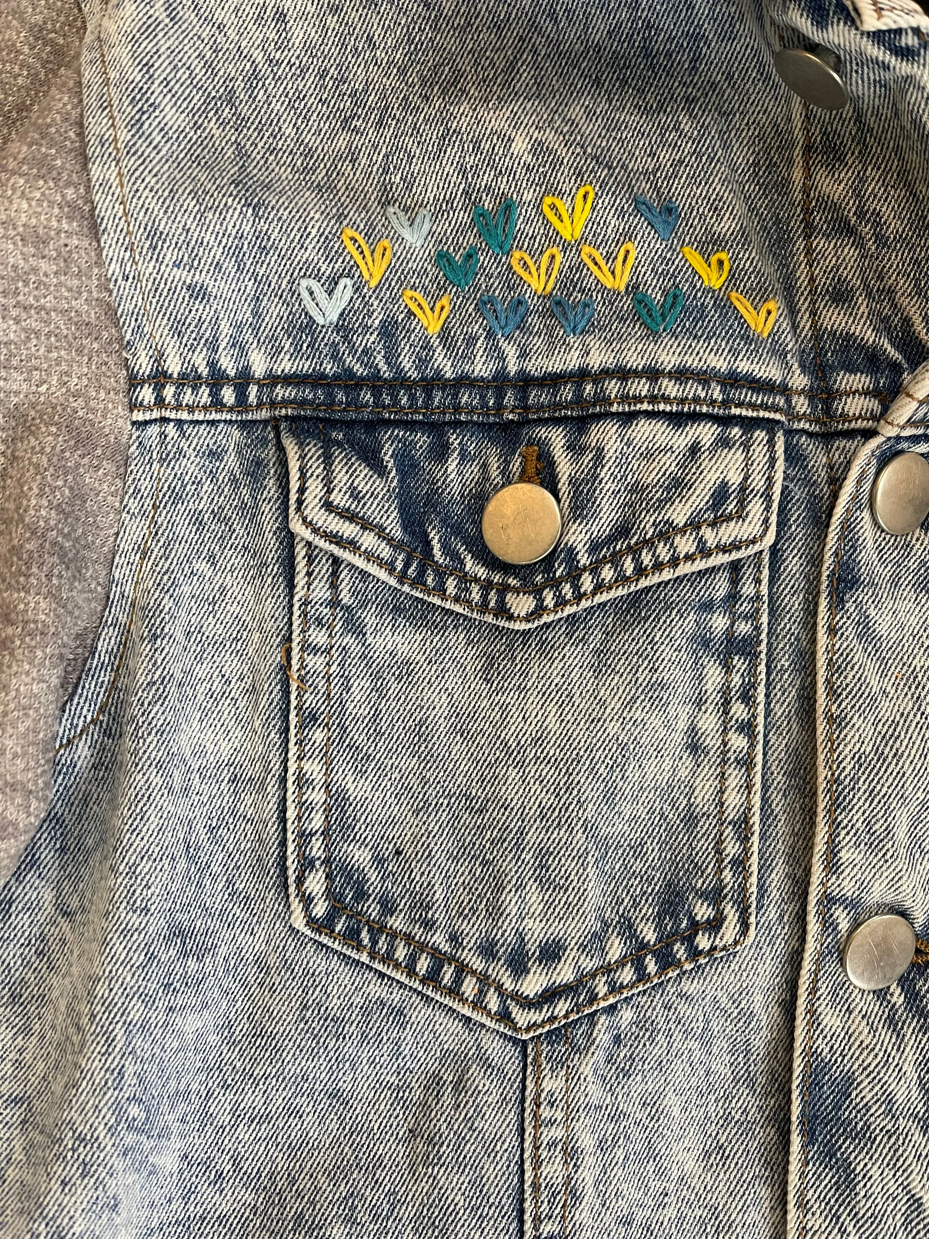 EMBROIDERED HEART JEAN JACKET