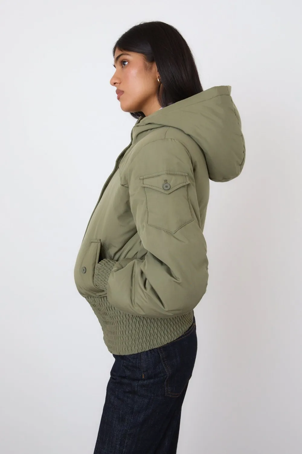 The Sandy Puffer, Khaki